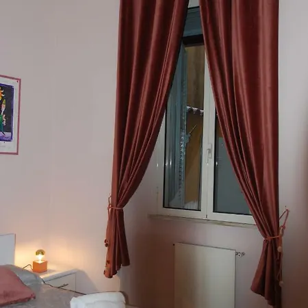 בית הארחה Secret Rhome Colosseum Art *